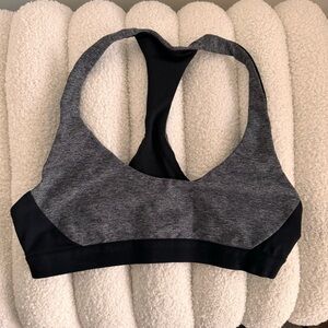 Lululemon sports bra size 6